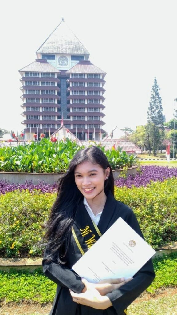 PENGALAMAN MENJADI LULUSAN ONLINE DEPARTEMEN BIOLOGI FMIPA UI DI SITUASI PANDEMI